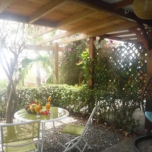  Hébergement de vacances Résidence Pommes Cannelles Guadeloupe