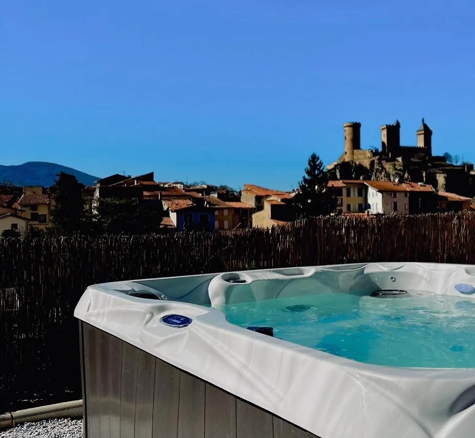 Castle Spa Foix 0*,  France